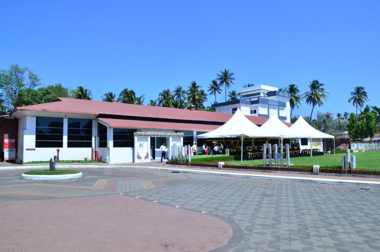 Hotel Merlin International Thrissur Exterior photo