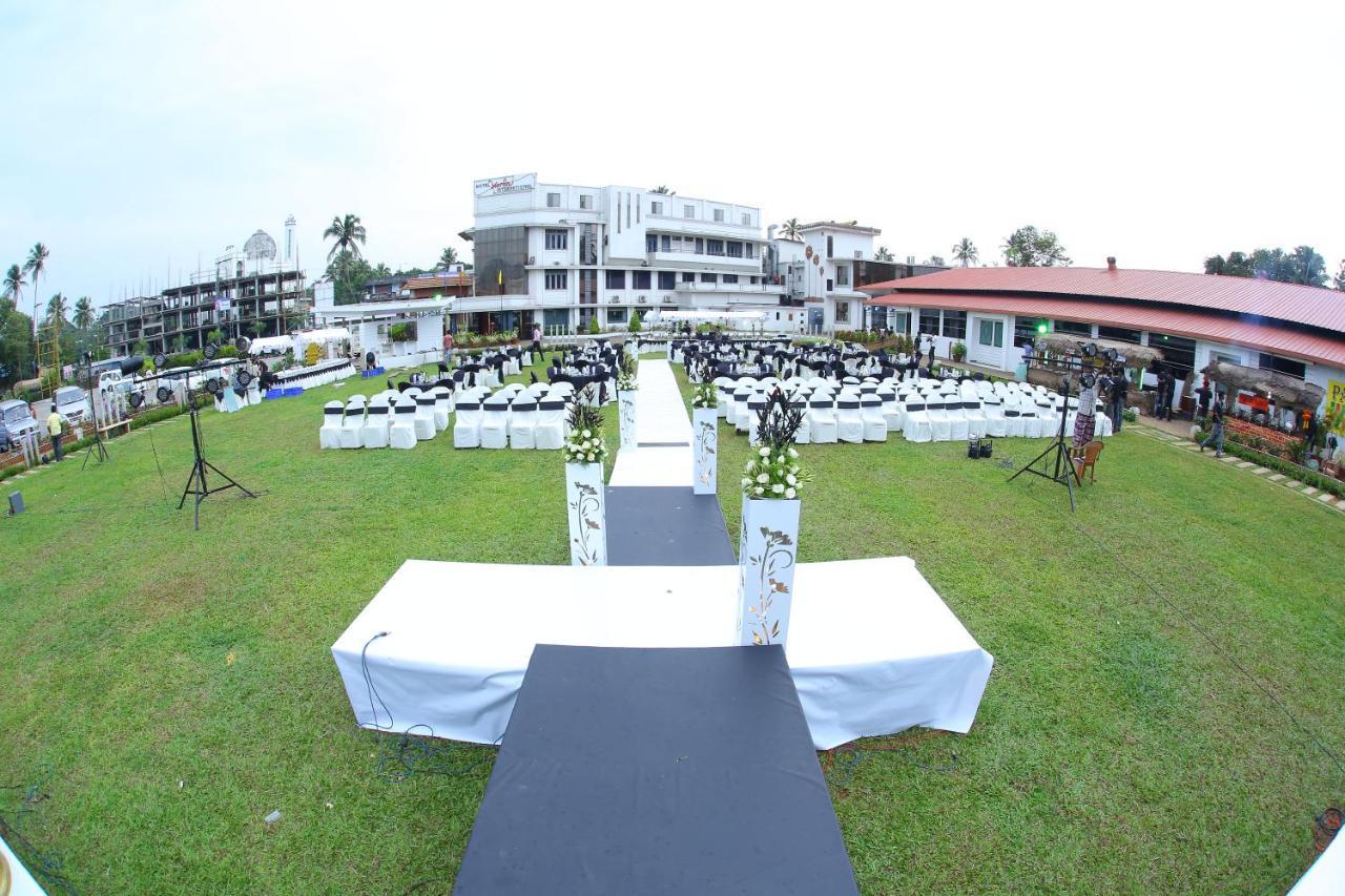 Hotel Merlin International Thrissur Exterior photo